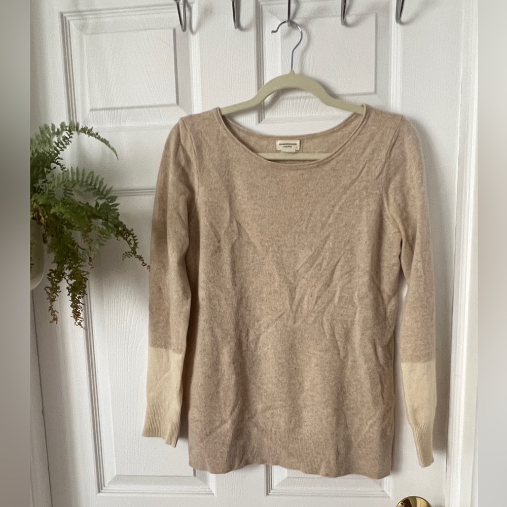 Club Monaco cashmere sweater size small